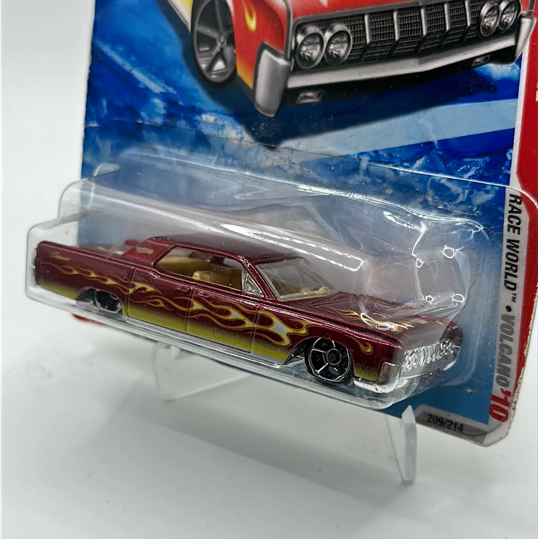 ‘64 Lincoln Continental 03/04 - Race World Volcano ‘10 Hotwheels Mainline *VERY BAD CARD* - Image 4
