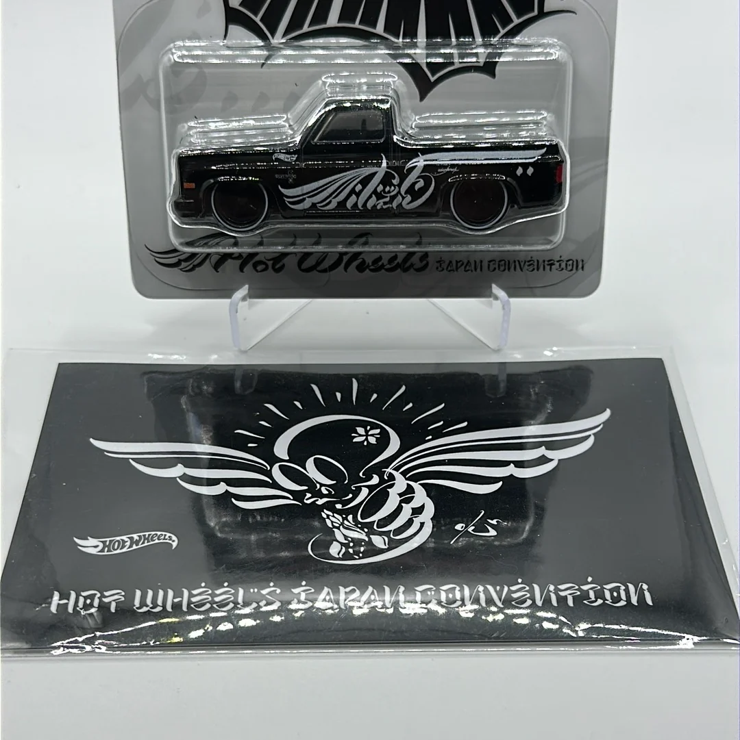 ‘83 Chevy Silverado Hotwheels JAPAN Convention 2024 (Left Facing) #6846/7000 - Image 3