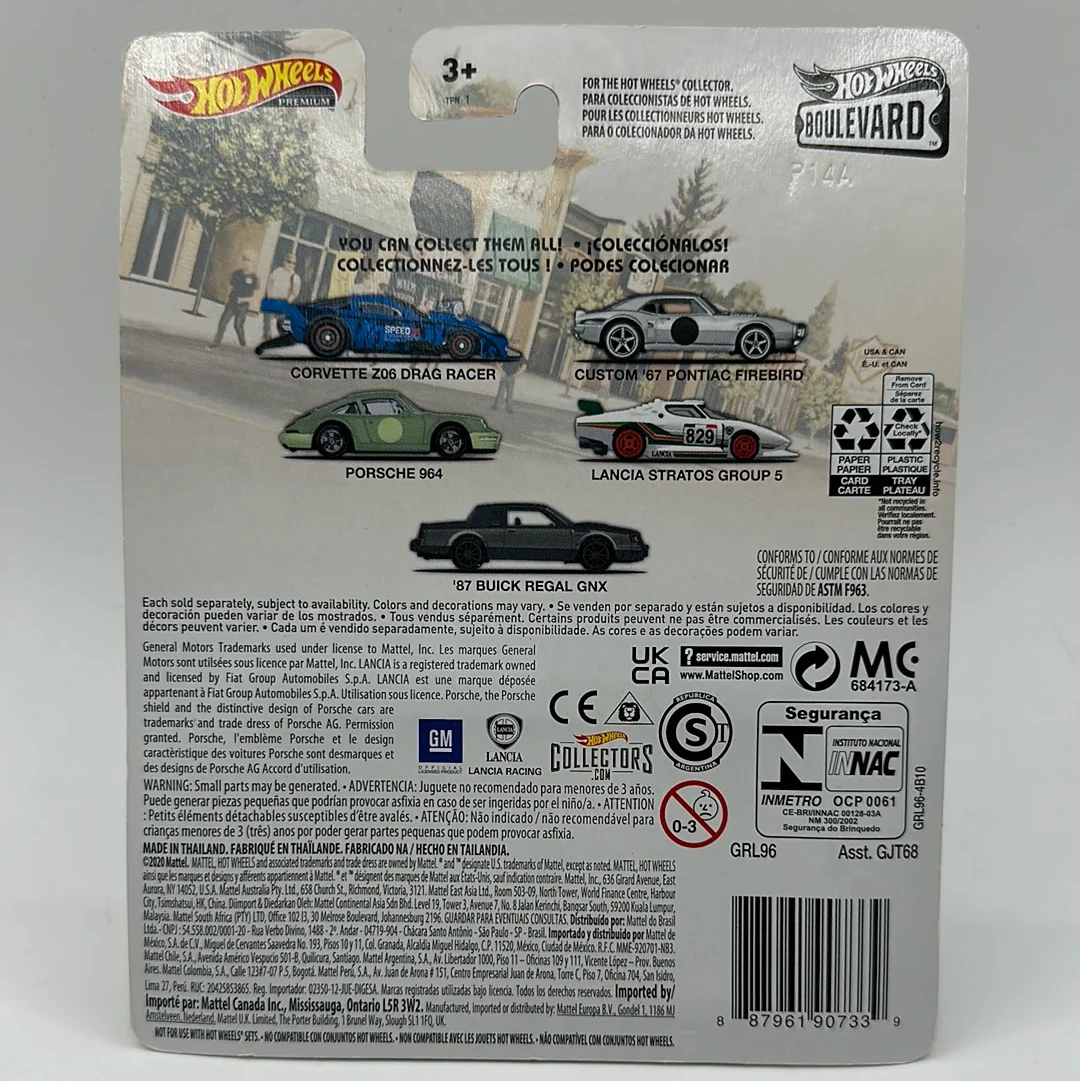 ‘12 Corvette Z06 Drag Racer Boulevard #26 Hotwheels Premium 1:64 - Image 2