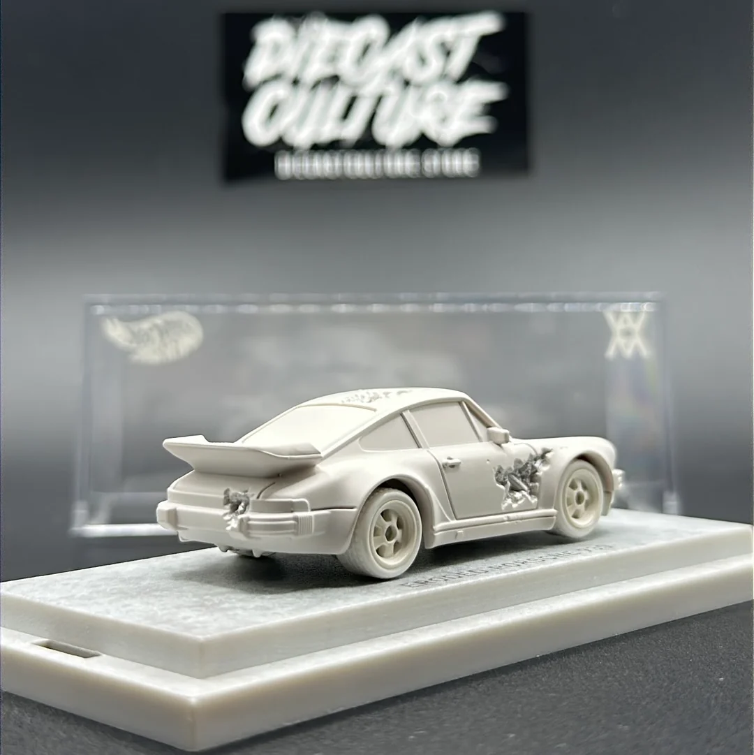 Eroded Porsche 930 Hotwheels x Daniel Arsham - Mattel Creations *No box* - Image 5