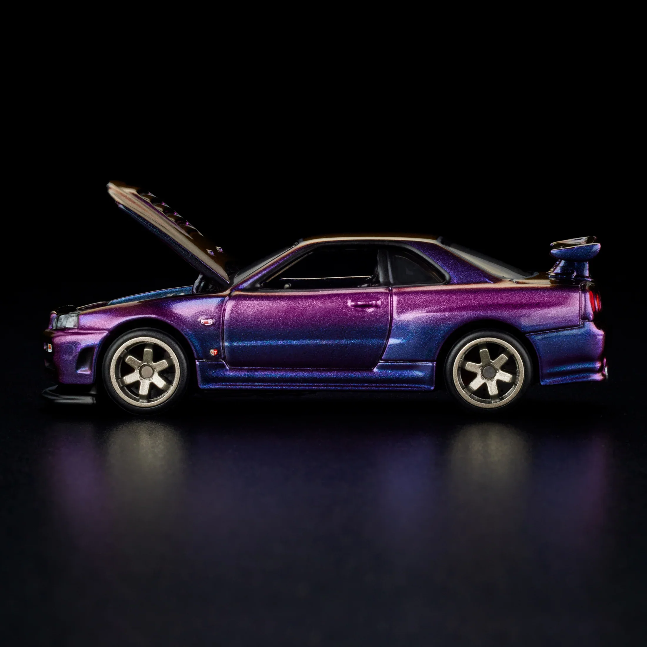 RLC Exclusive Nissan Skyline GT-R BNR34 - Hot Wheels Collectors - Image 4