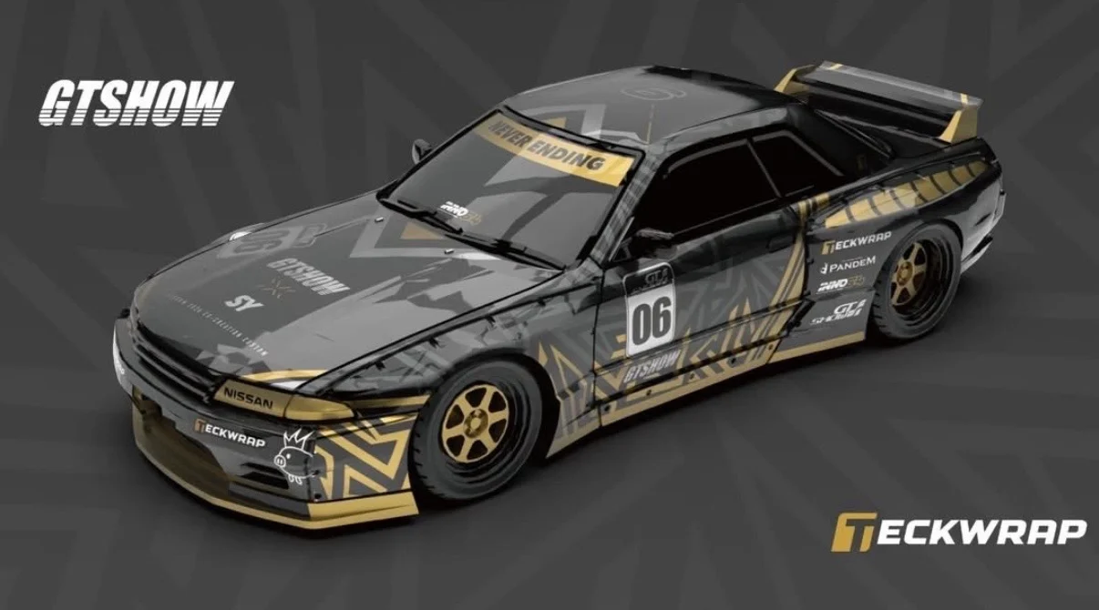 INNO64 x D/Stans Carbon Fibre Buckle Keychain Display + Nissan Skyline GT-R32 Black VIP Exclusive | 2026 GT SHOW - Image 3