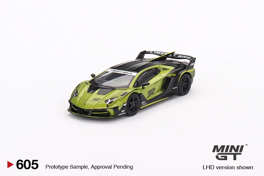 LAMBORGHINI LB-SILHOUETTE WORKS AVENTADOR GT EVO (LIME) MINI GT 1:64
