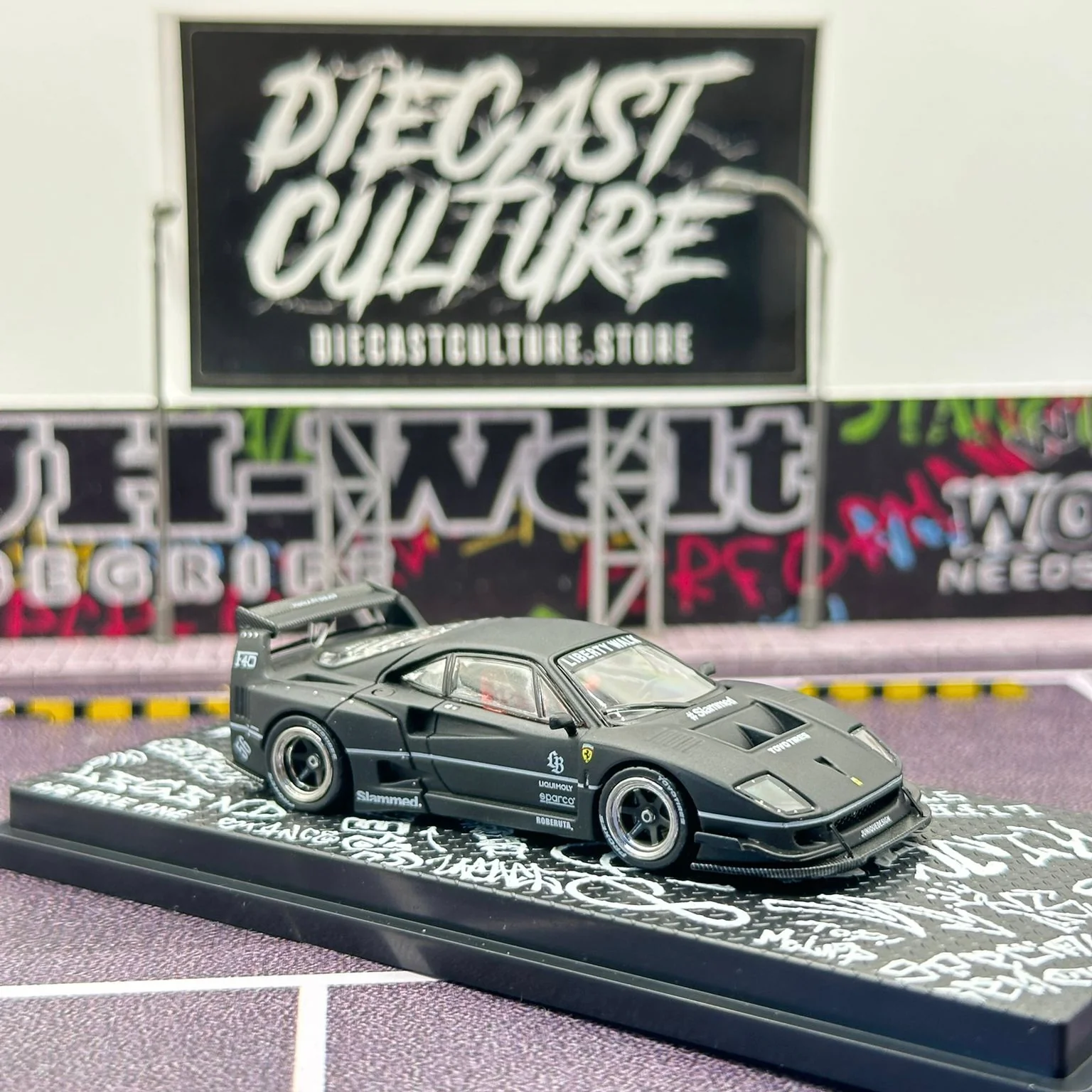 *OPENED* LBWK FERARRI F40 Matte Black HONG KONG TOYCAR SALON 2023 Special Edition - INNO64 - Image 3
