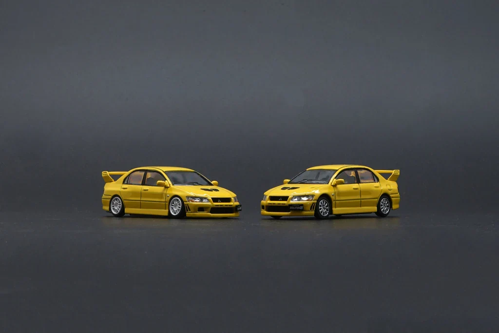MITSUBISHI LANCER EVO VII (7)(YELLOW) BM CREATIONS 1:64 - Image 3