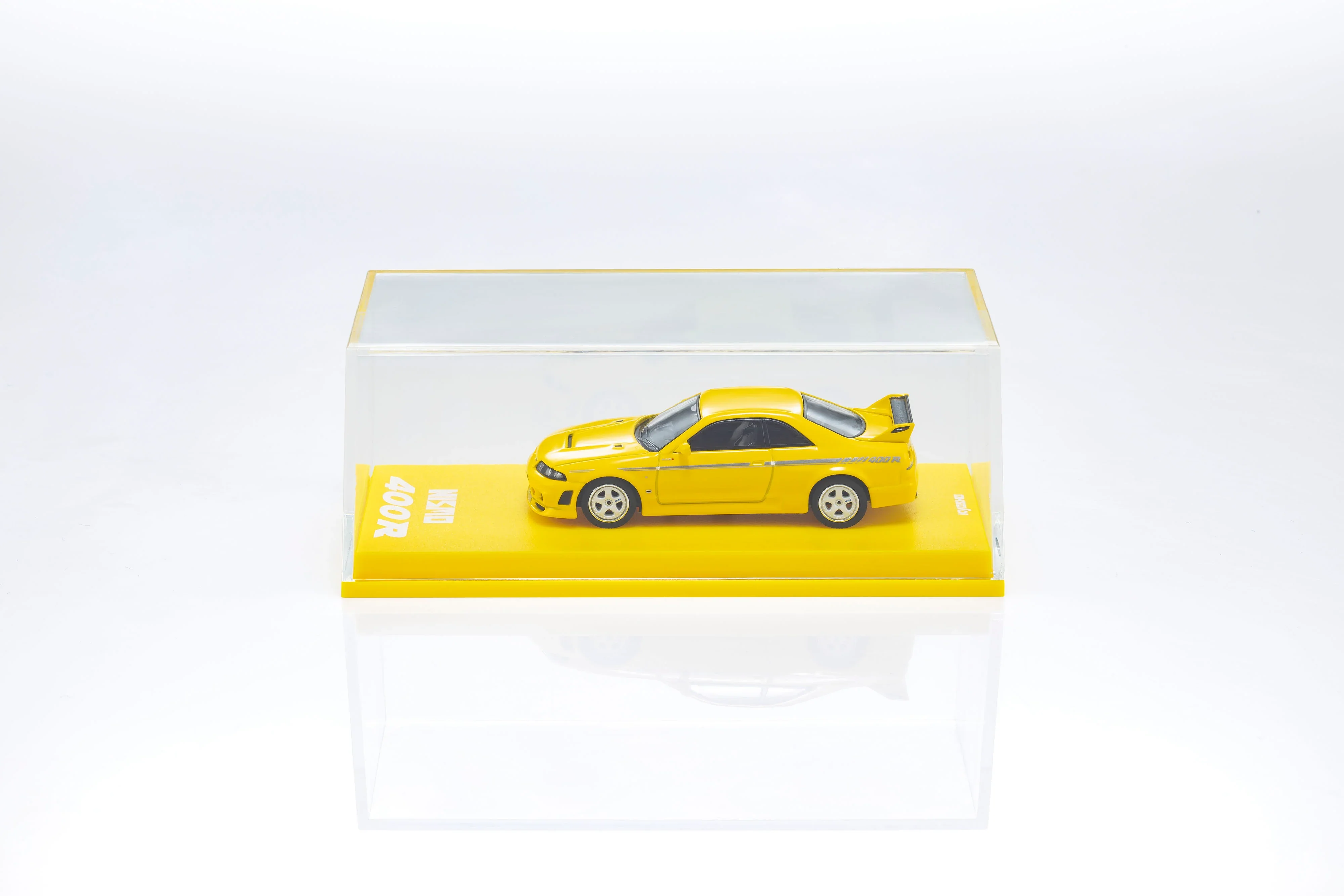 Nismo Nissan R33 400R (Yellow) - Kyosho 1:64 (MOTN LED Compatible) - Image 3