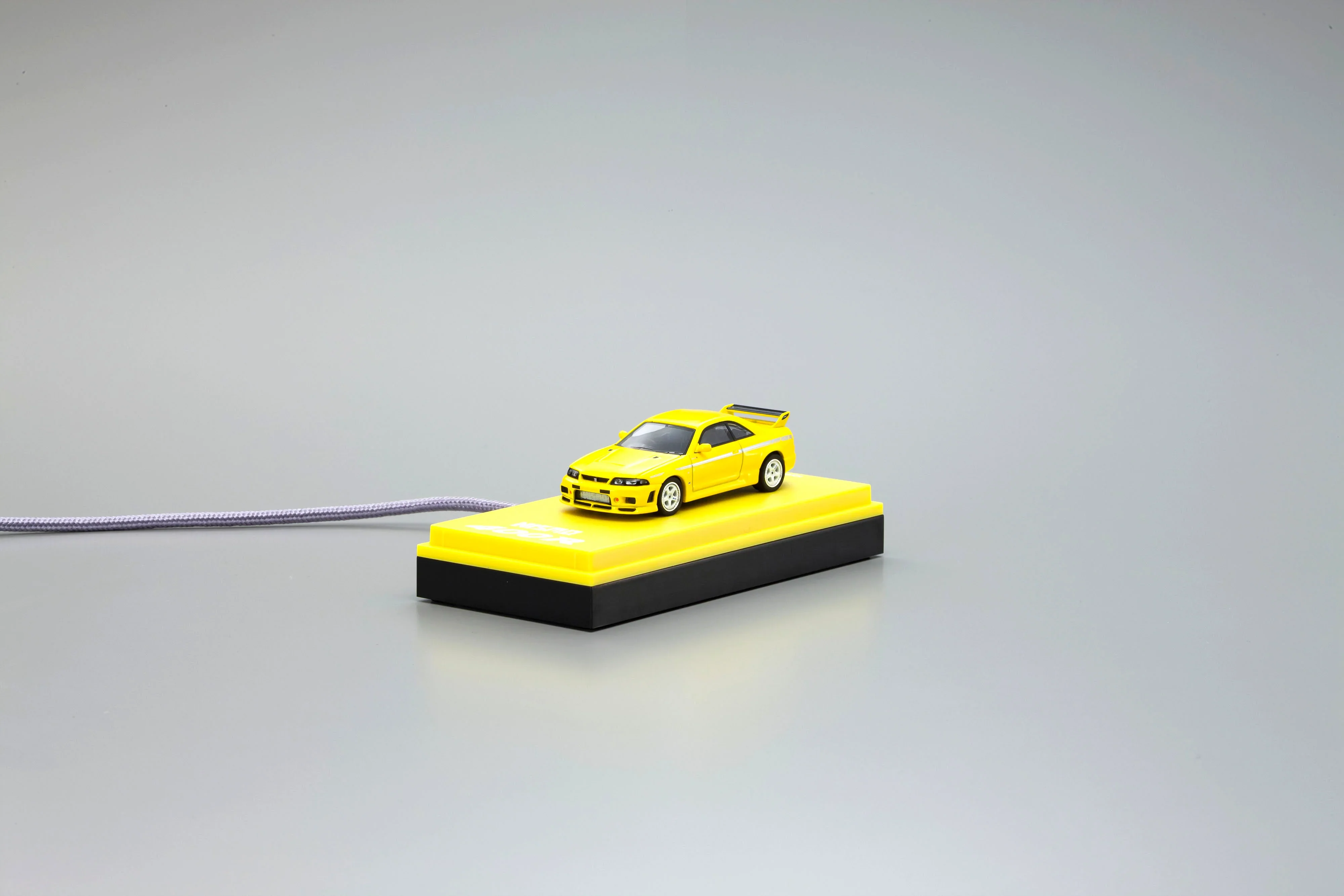 Nismo Nissan R33 400R (Yellow) - Kyosho 1:64 (MOTN LED Compatible) - Image 5