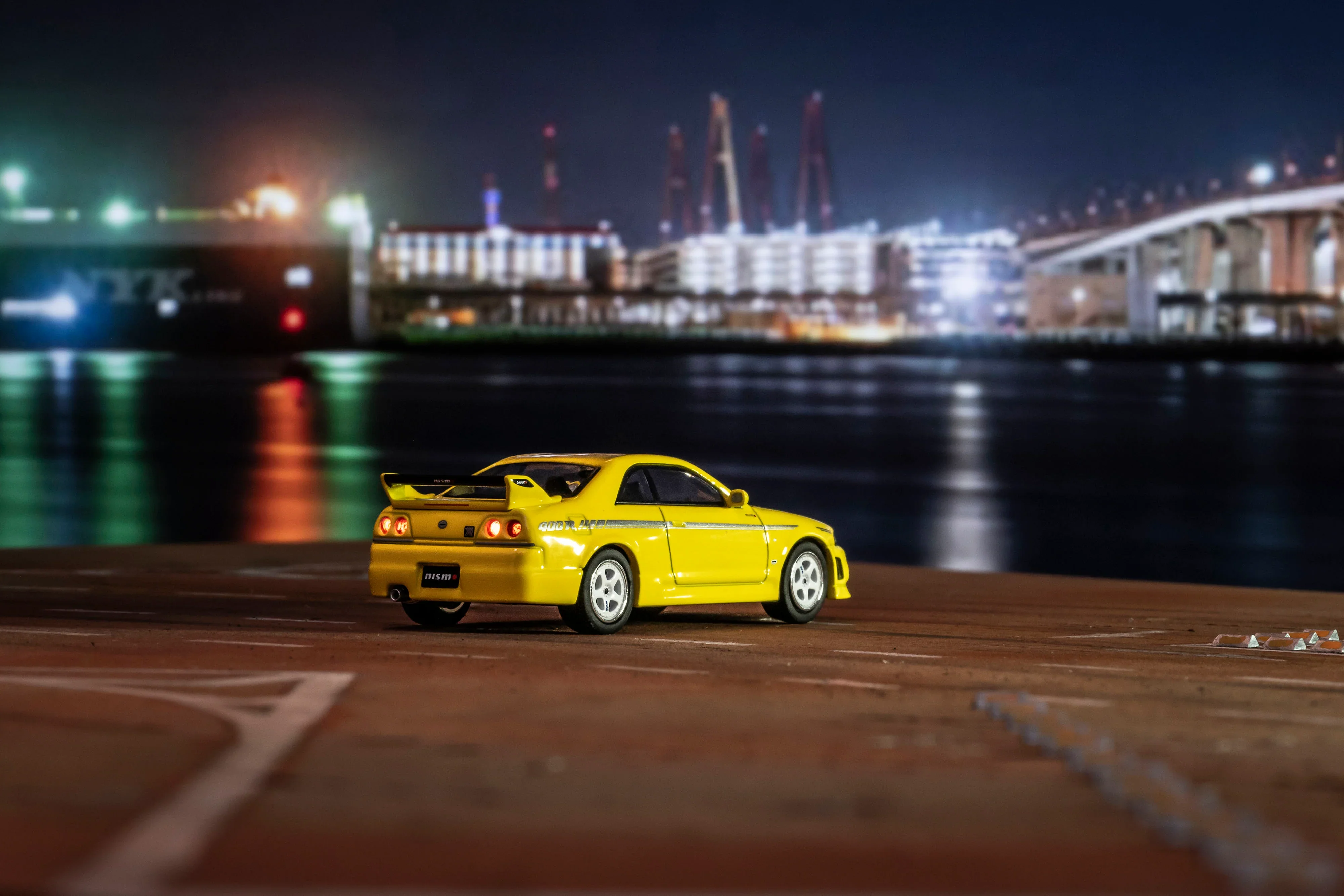 Nismo Nissan R33 400R (Yellow) - Kyosho 1:64 (MOTN LED Compatible) - Image 9