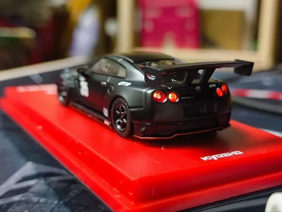 Nismo R35 GT-R GT3 (Compatible with MOTN LED Base) - Matte Black *TDE 2025 Exclusive Model* Kyosho - Image 6