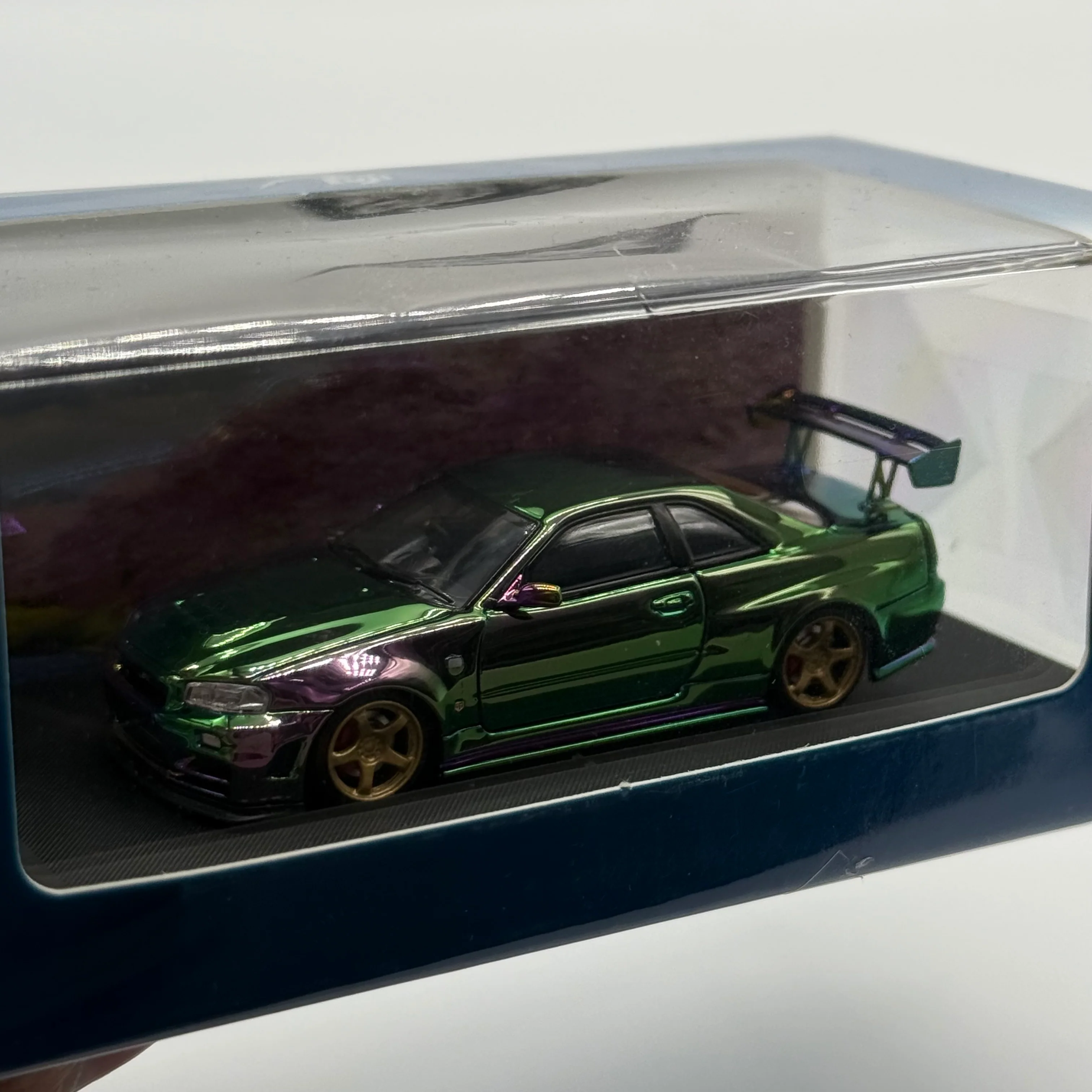 Nissan R34 GTR - Chameleon Purple:Green 001/699pcs Fuji - Image 2