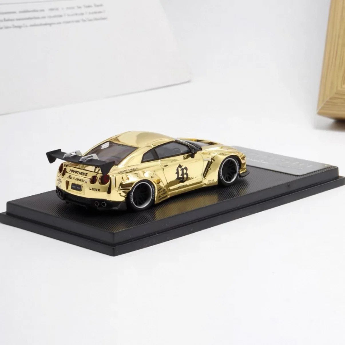 Nissan R35 LBWK GOLD 1:64 Scale - Image 3