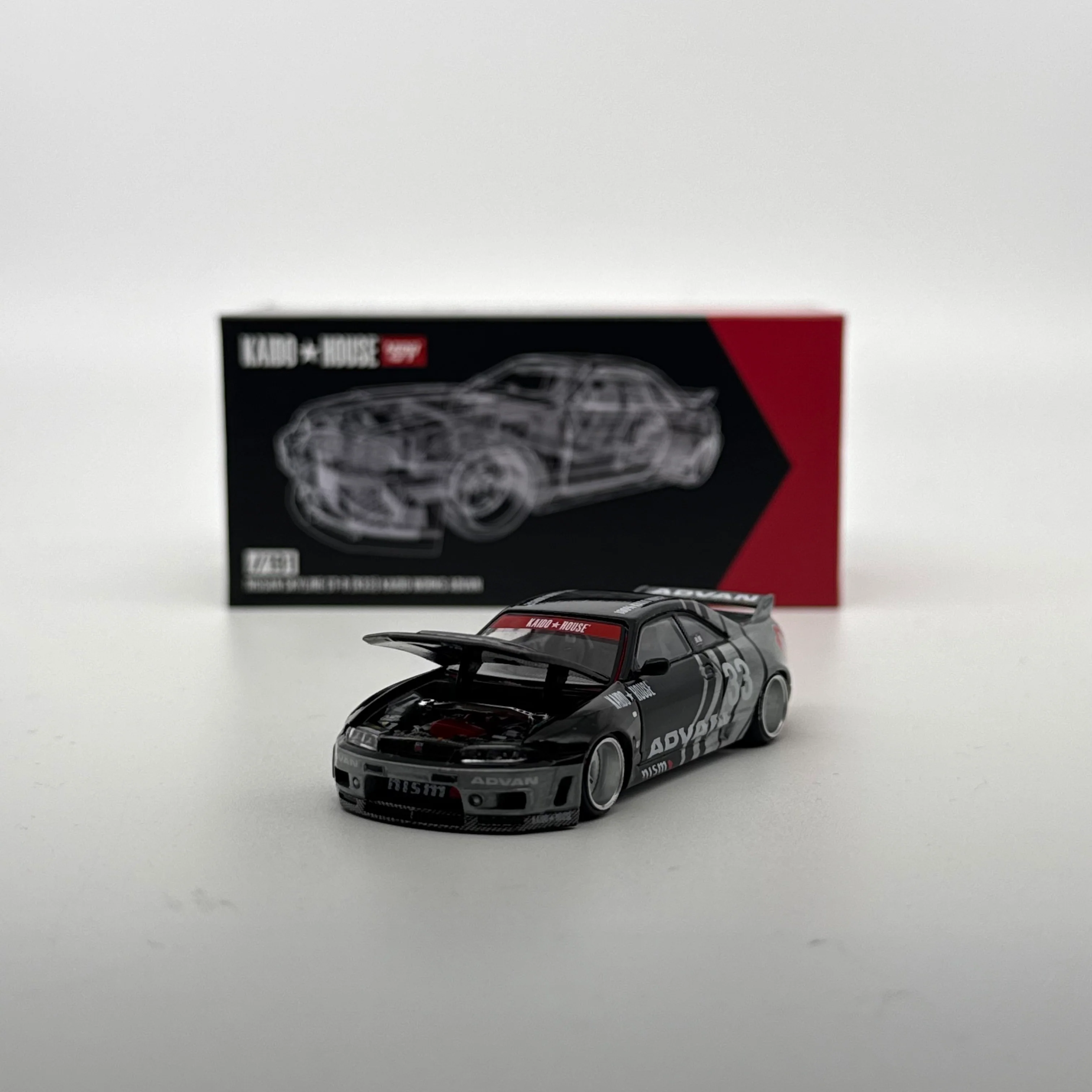 Nissan Skyline GT-R R33 Kaido Works *CHASE* Kaido House x MiniGT - Image 3