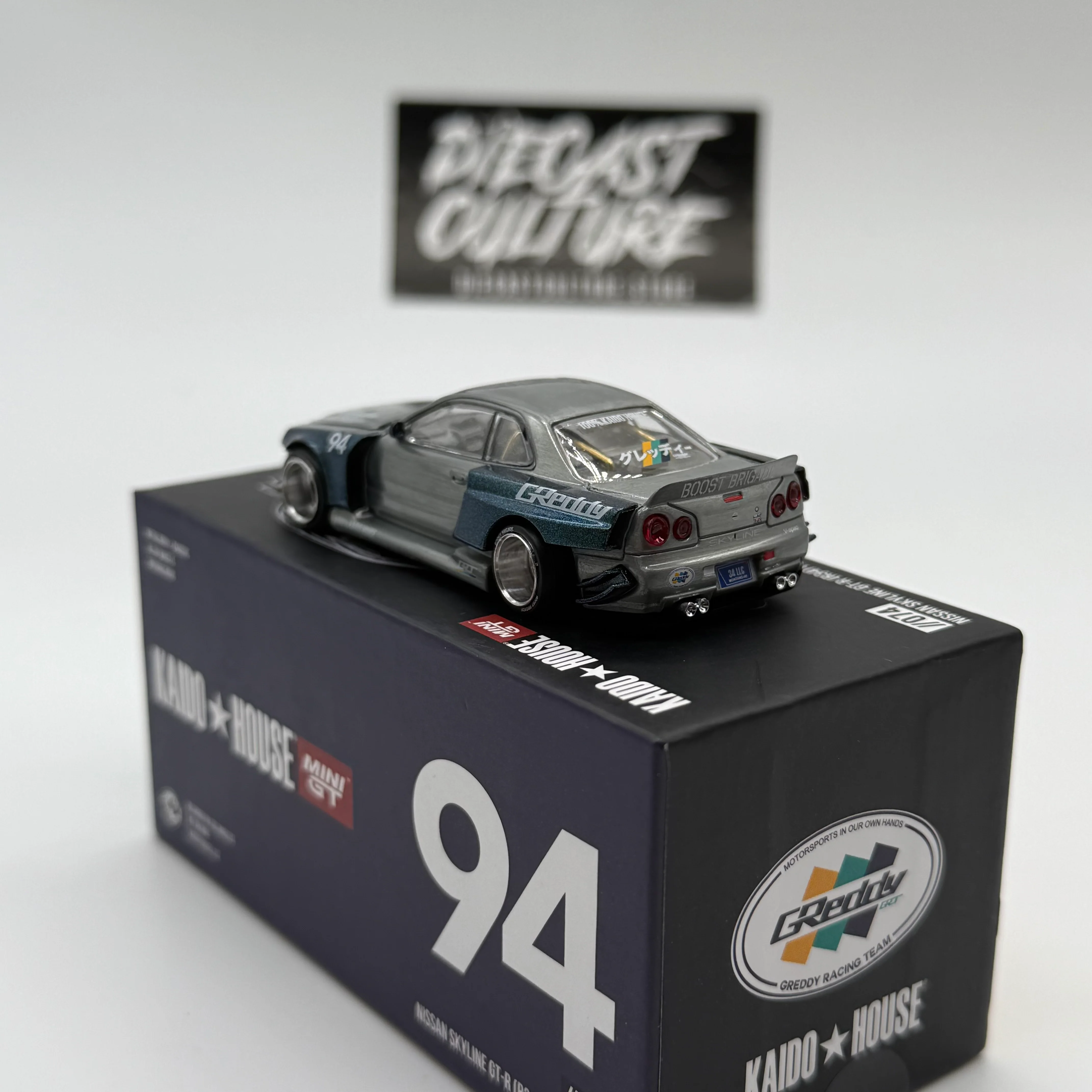 Nissan Skyline GT-R R34 Greddy *RAW CHASE* //074 - Kaido House x MiniGT *Opened* - Image 3