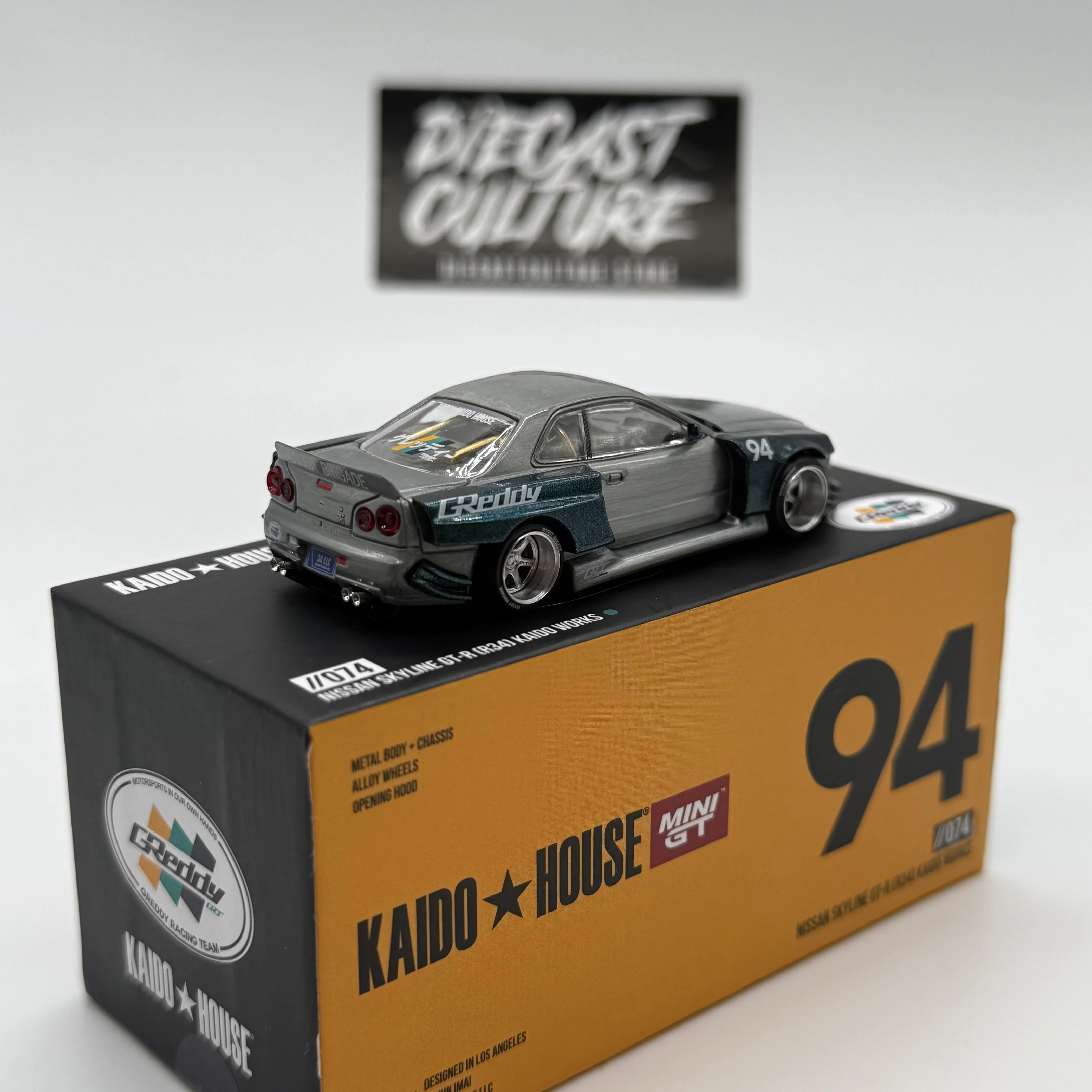 Nissan Skyline GT-R R34 Greddy *RAW CHASE* //074 - Kaido House x MiniGT *Opened* - Image 4