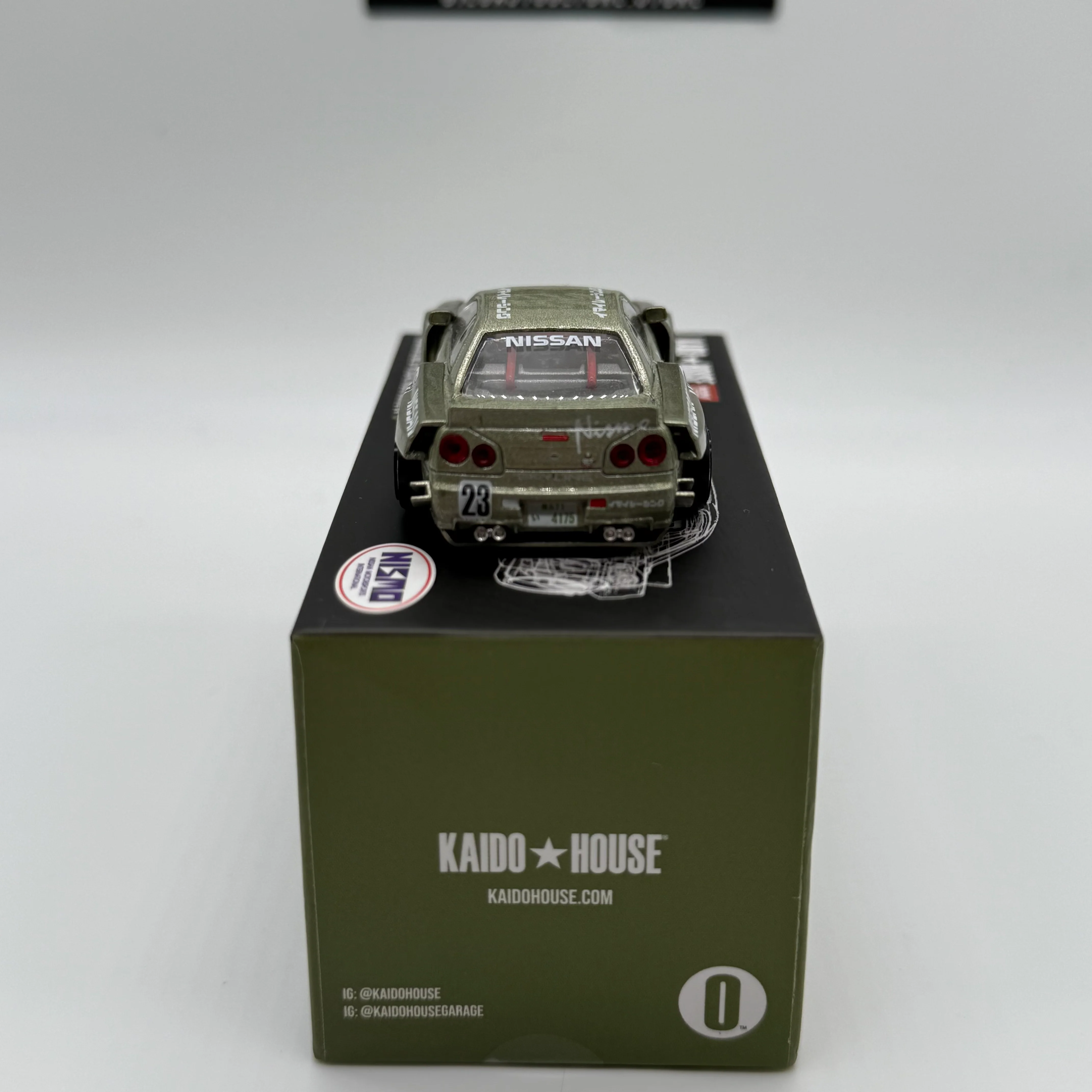 Nissan Skyline GT-R R34 Kaido Works V4 - Kaido House x MiniGT *Loose* - Image 3