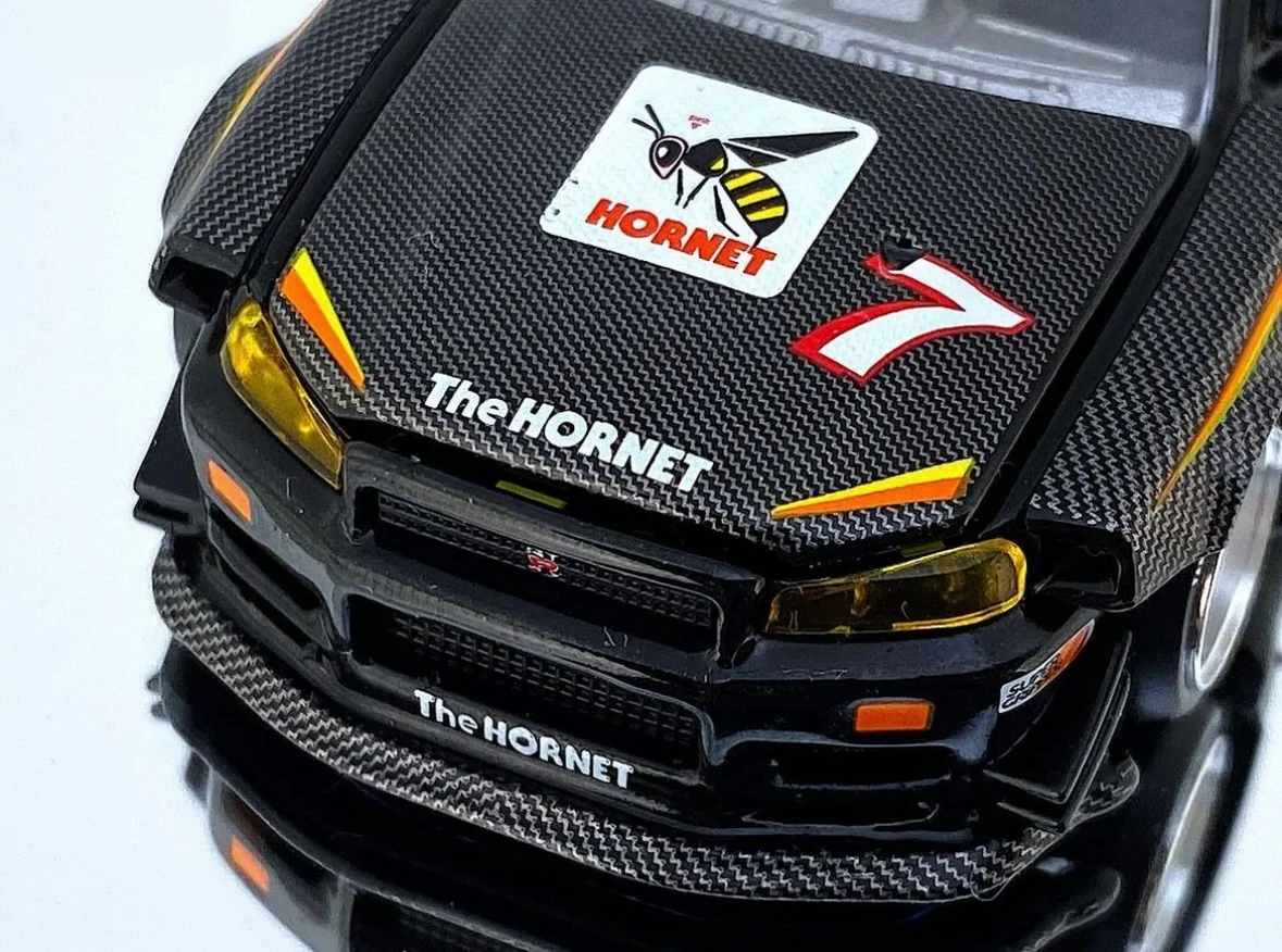 Nissan Skyline GT-R R34 The Hornet TAMIYA Kaido house x MiniGT 1:64 - Image 4