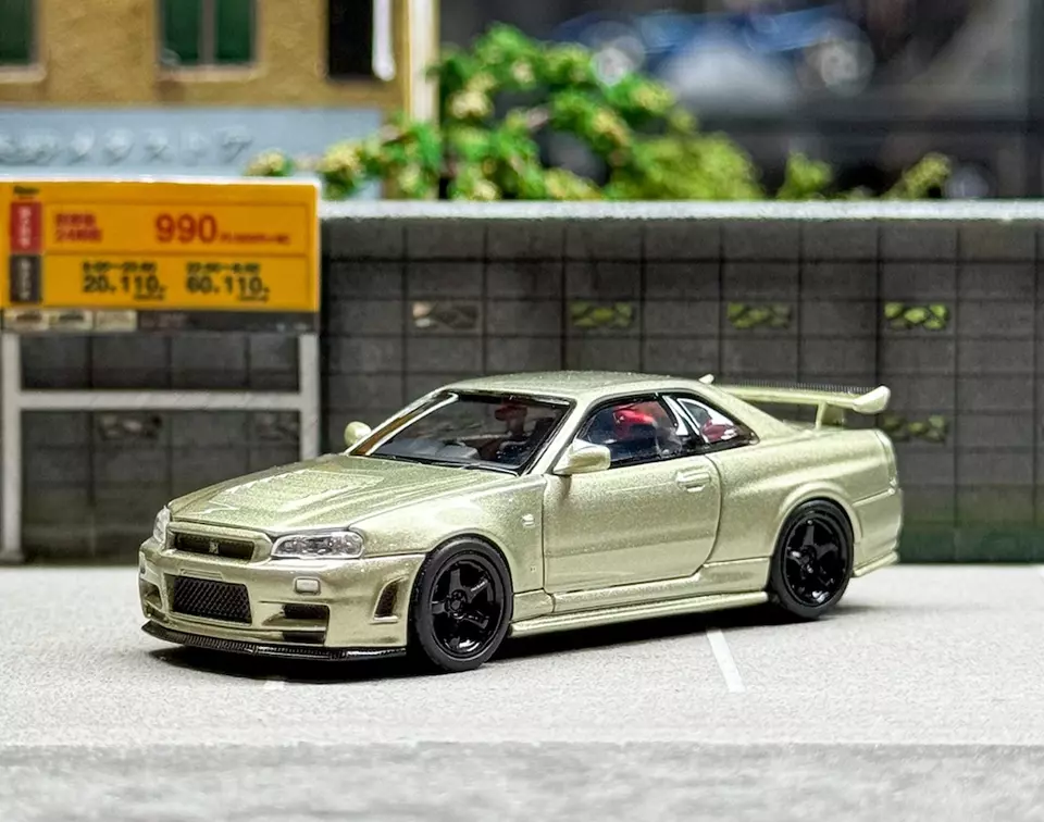 NISSAN SKYLINE NISMO GT-R R34 Z-TUNE - MILLENNIUM JADE Motorhelix 1:64 - Image 3