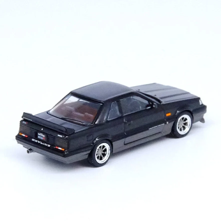 NISSAN SKYLINE GTS-R (R31) 2 Versions INNO64 1:64 - Image 3