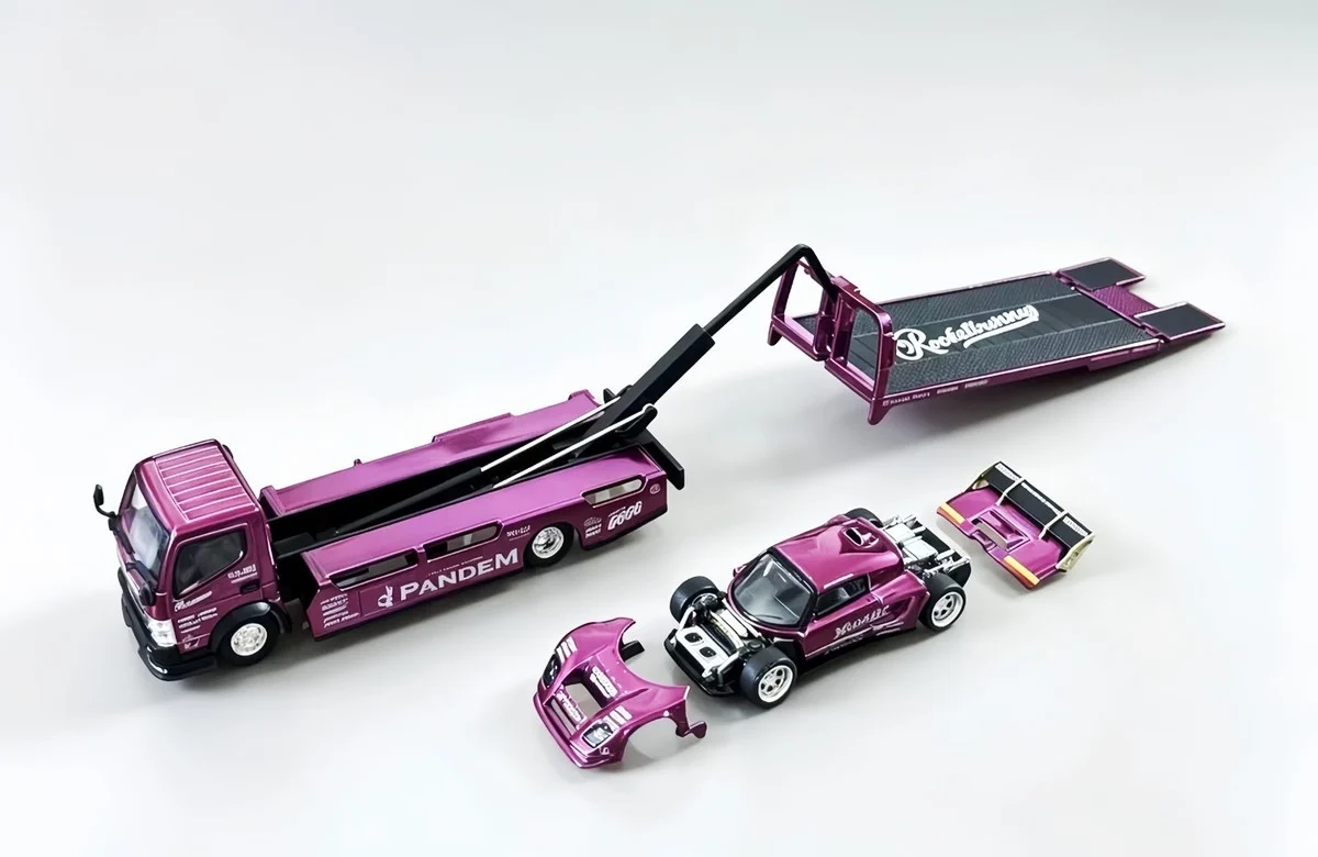 Pandem Lotus Elise & Truck Chrome Purple Rocket Bunny Set HEC 2026 - Pop Race 1:64 - Image 4