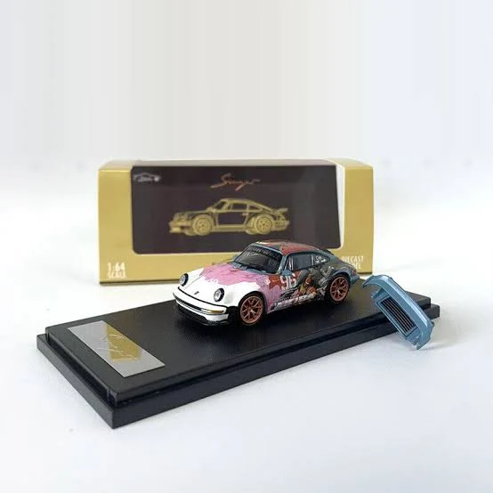 PORSCHE 930 Singer Turbo Red Mecha AKIRA #96 Leixin 1:64