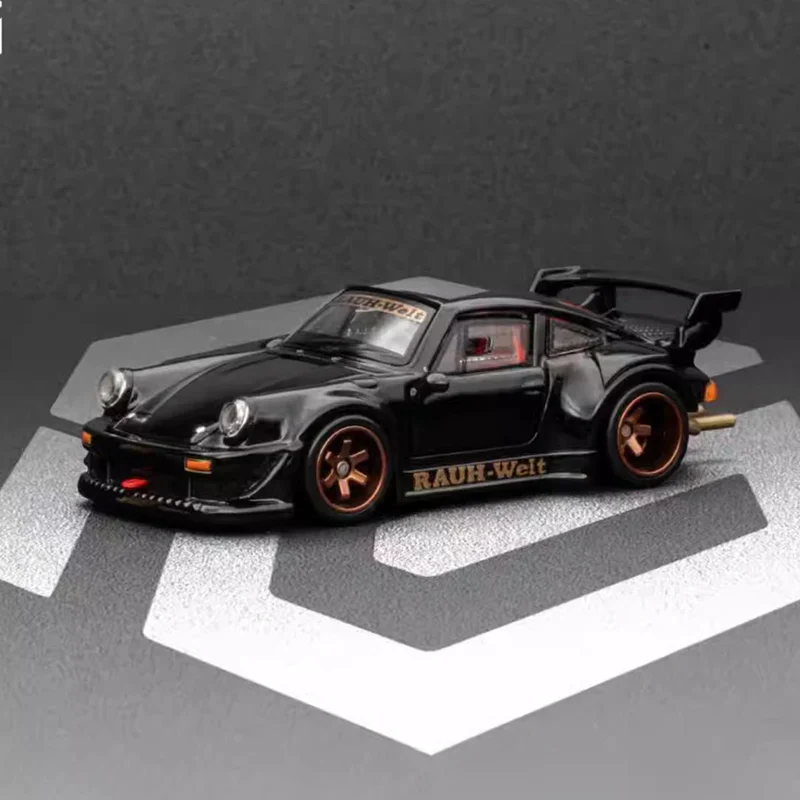 Porsche RWB 964 (911) Diecast Model 1:64 Functional Parts - Image 7