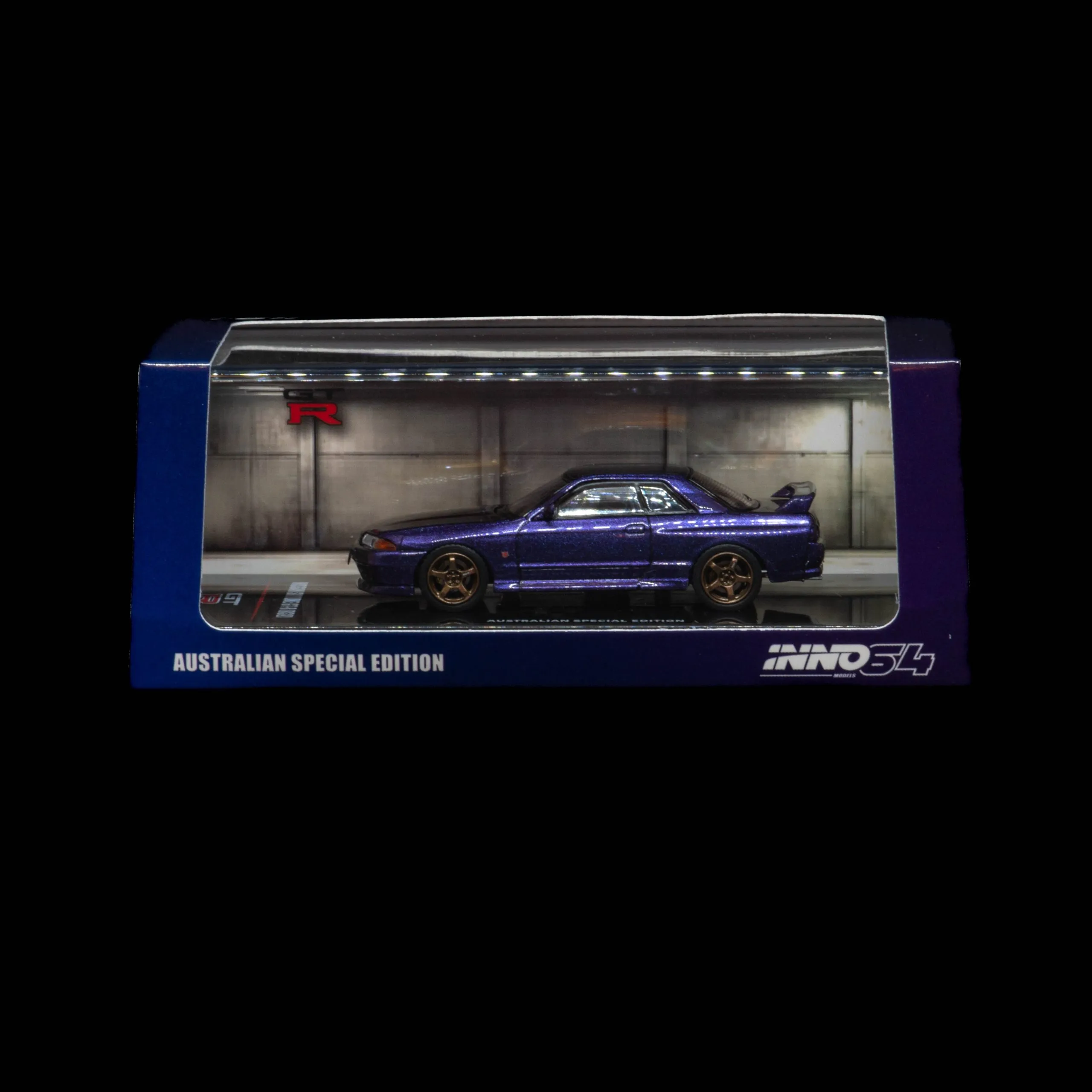(In-stock) Easter Event Special Model: Nissan Skyline GT-R R32 Inno64 (Chameleon Purple) w/ FREE CAP