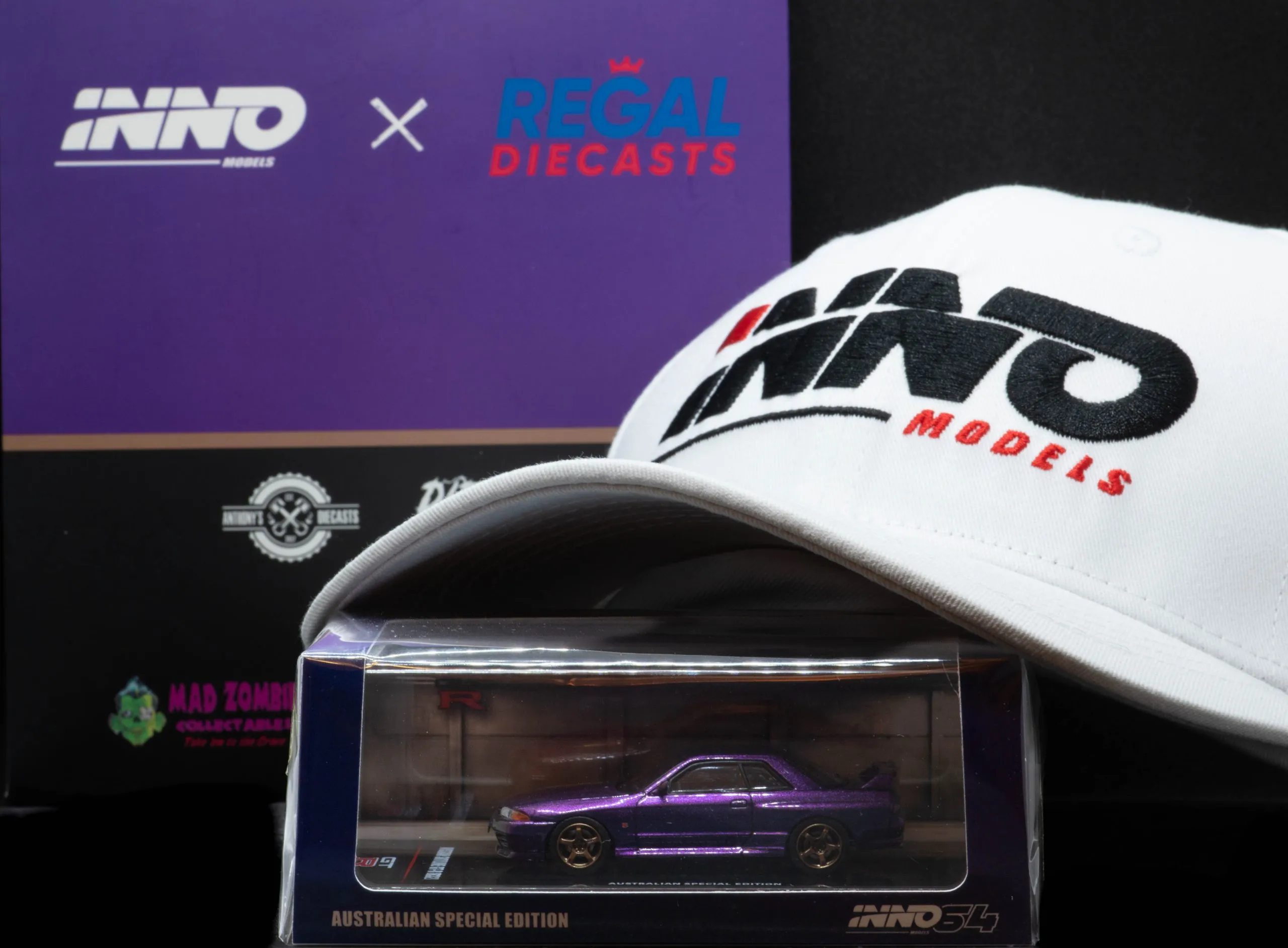 (In-stock) Easter Event Special Model: Nissan Skyline GT-R R32 Inno64 (Chameleon Purple) w/ FREE CAP - Image 7
