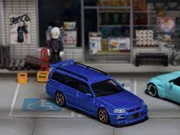 Street Weapon Nissan Stagea R34 GTR Wagon 1:64 Scale Ghost Player - Image 2