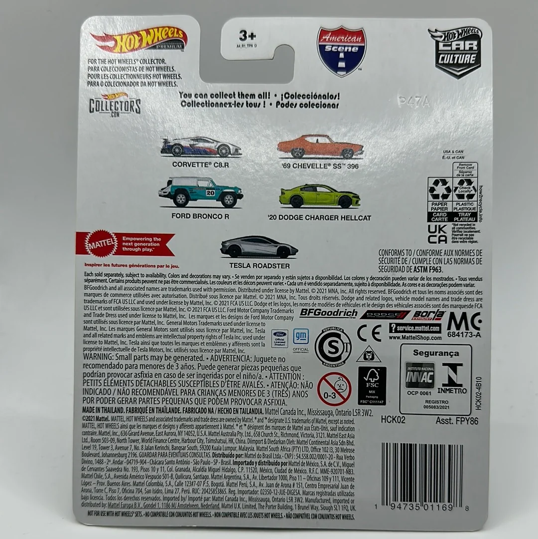 Tesla Roadster American Scene 5/5 Hotwheels Premium 1:64 - Image 2