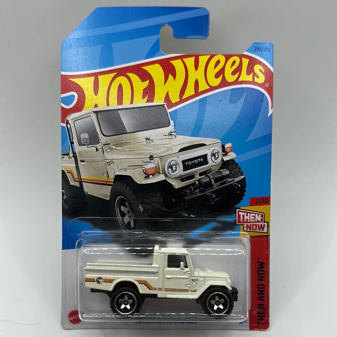 Toyota Land Cruiser TH *Treasure Hunt* Then & Now 2/10 Hotwheels 194/250