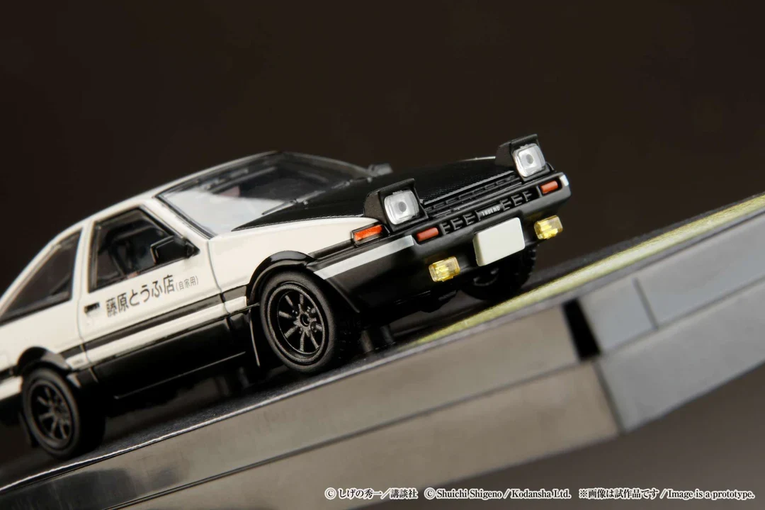 Toyota SPRINTER TRUENO (AE86) FINAL VERSION / INITIAL D Engine Mounted Model - Hobby Japan - Image 2