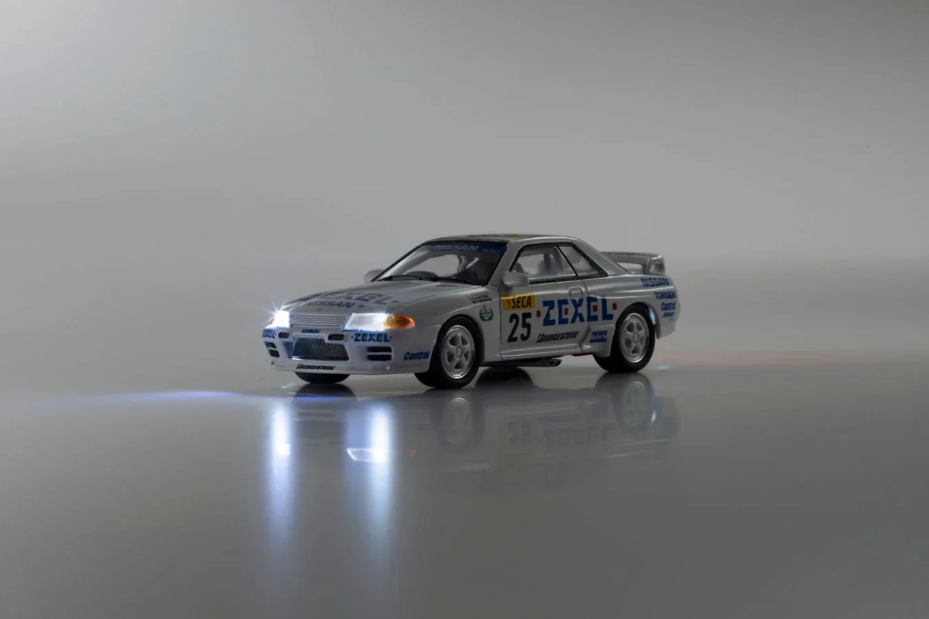 ZEXEL NISSAN SKYLINE GT-R (R32) #25 - Kyosho 1:64 - Image 6