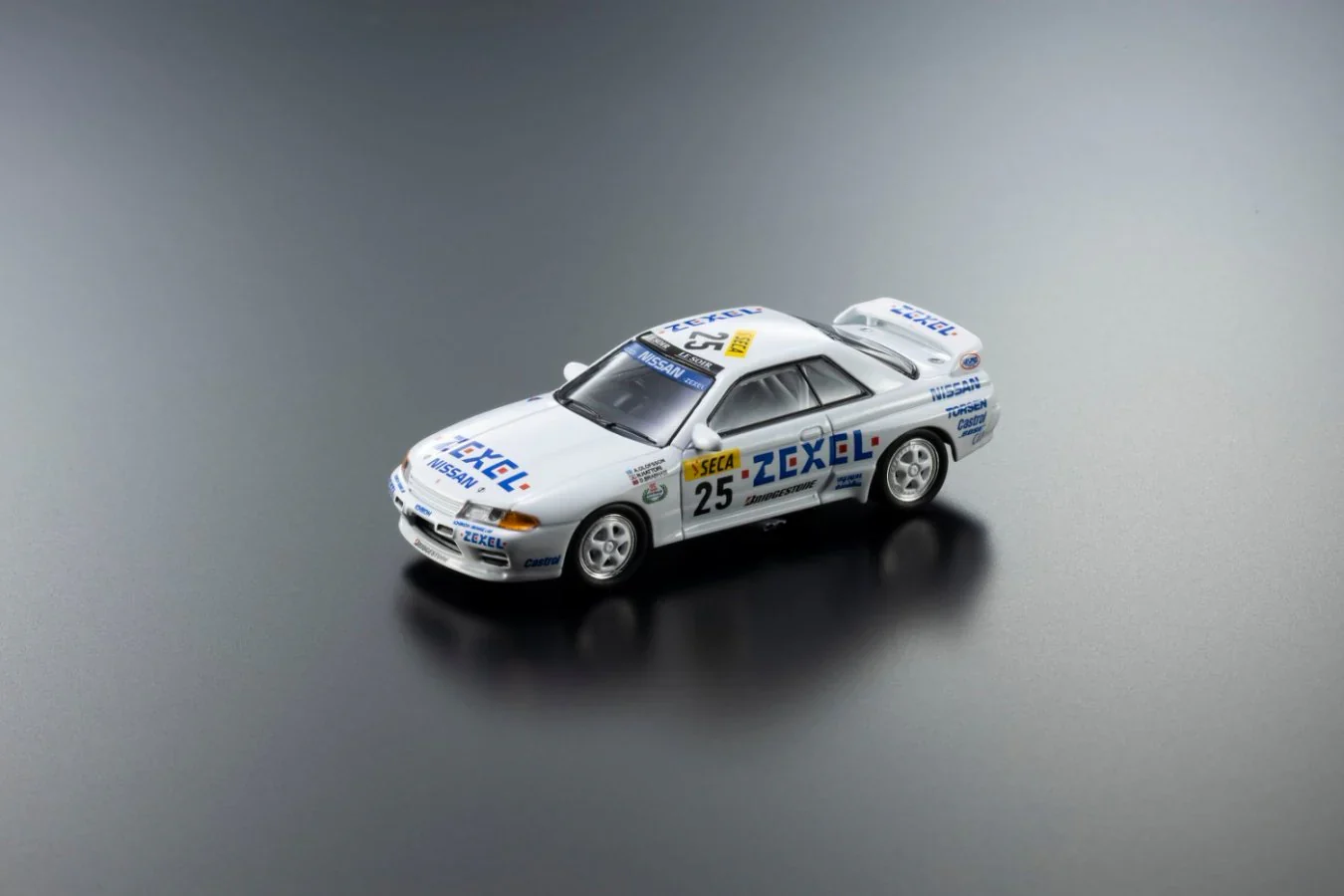 ZEXEL NISSAN SKYLINE GT-R (R32) #25 - Kyosho 1:64 - Image 8
